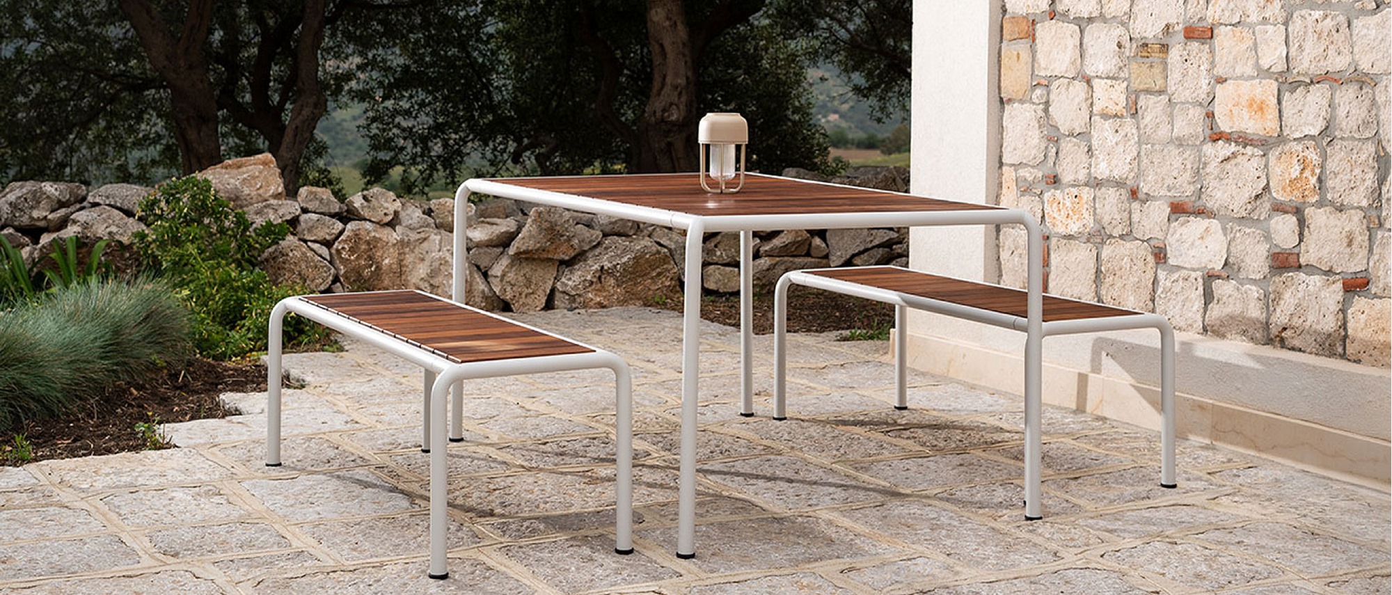 AVANTI-TABLE-BENCH-MW-TA